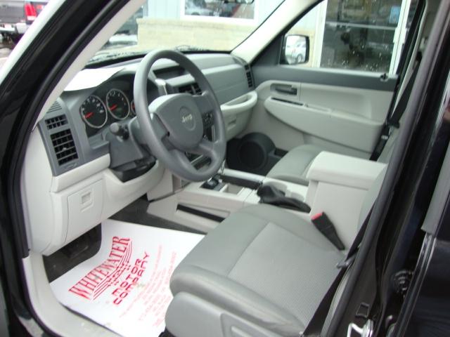 Jeep Liberty 2008 photo 4