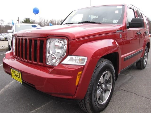 Jeep Liberty 2008 photo 2