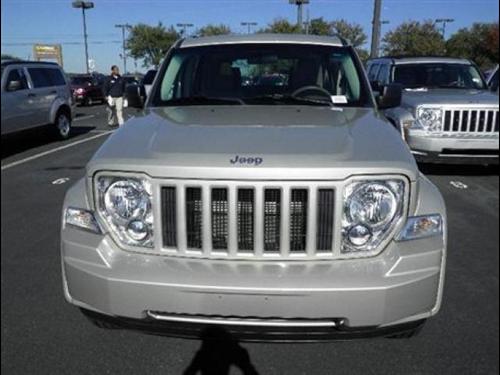 Jeep Liberty 2008 photo 1
