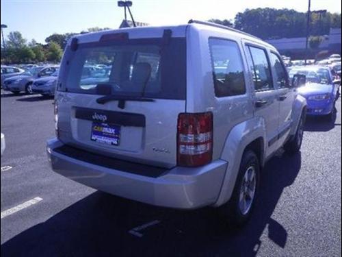 Jeep Liberty 2008 photo 3