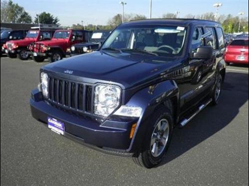 Jeep Liberty 2008 photo 2