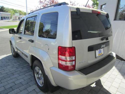 Jeep Liberty 2008 photo 2
