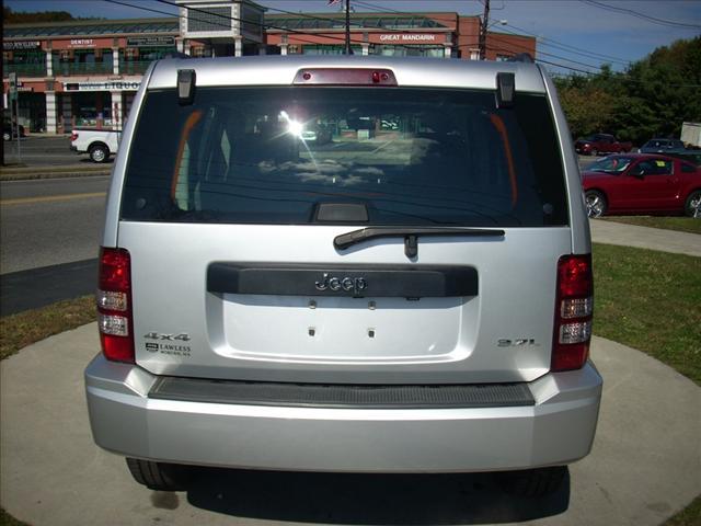 Jeep Liberty 2008 photo 4