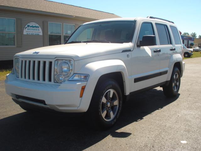Jeep Liberty 2008 photo 2