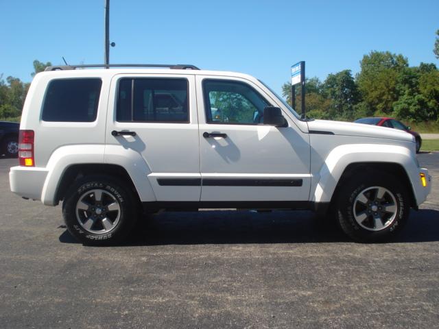 Jeep Liberty 2008 photo 4