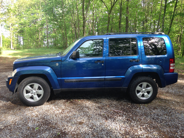 Jeep Liberty 2009 photo 1