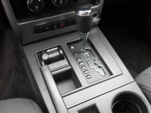 Jeep Liberty 2009 photo 2