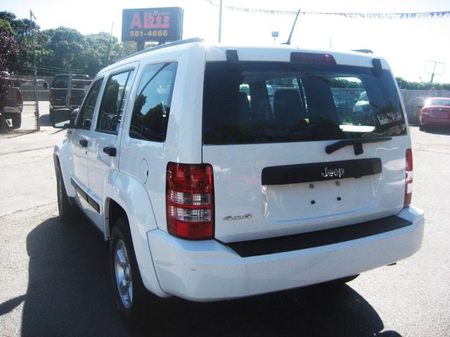 Jeep Liberty 2009 photo 3