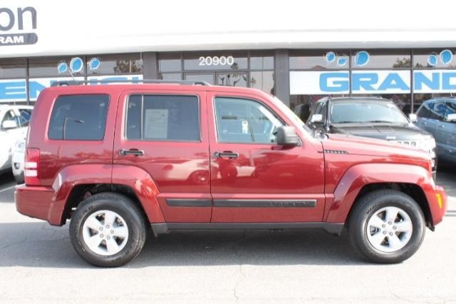 Jeep Liberty 2009 photo 1