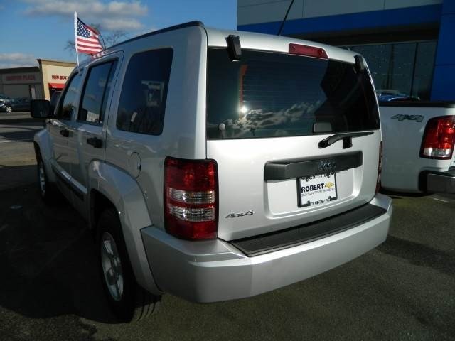 Jeep Liberty 2009 photo 5