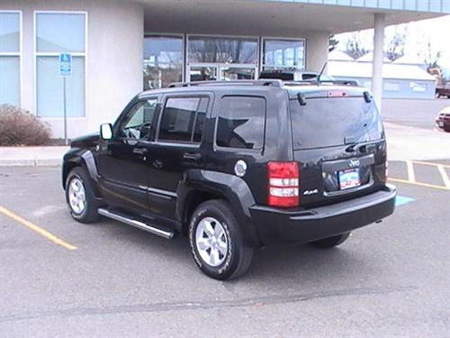 Jeep Liberty 2009 photo 2