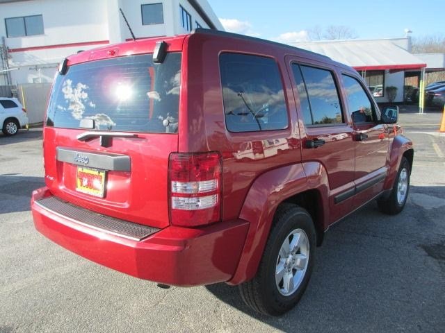 Jeep Liberty 2009 photo 3