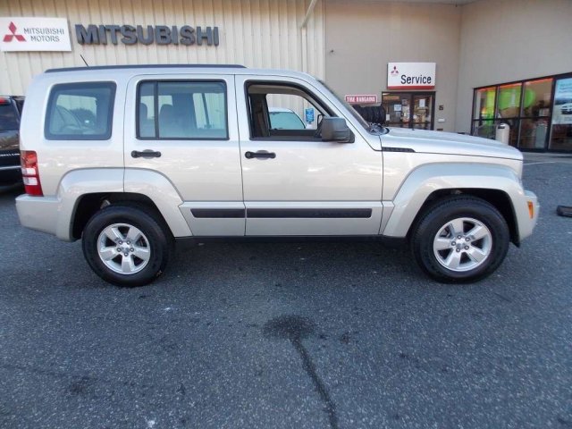 Jeep Liberty 2009 photo 2