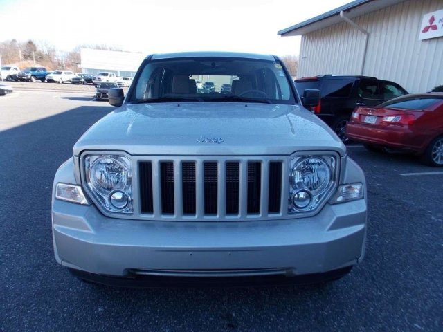 Jeep Liberty 2009 photo 1