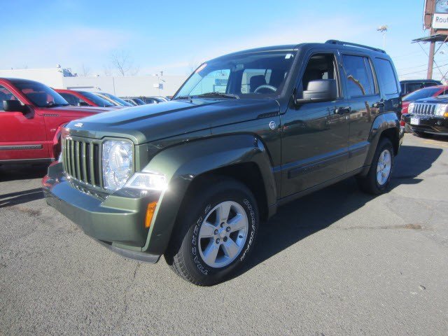 Jeep Liberty 2009 photo 2