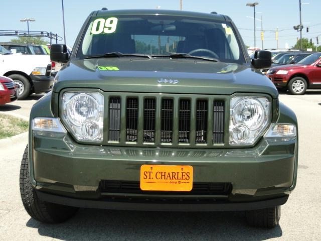 Jeep Liberty 2009 photo 2