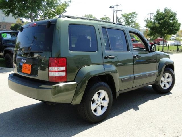 Jeep Liberty 2009 photo 4