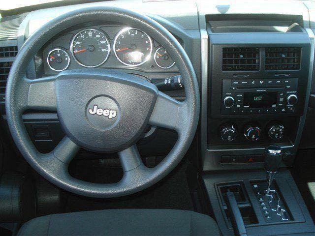Jeep Liberty 2009 photo 5