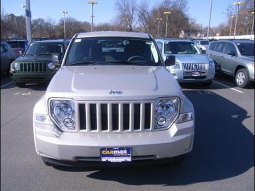 Jeep Liberty 2009 photo 4