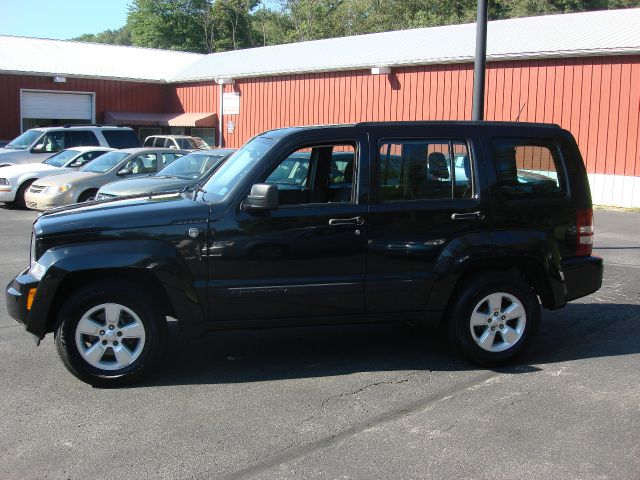 Jeep Liberty 2010 photo 3