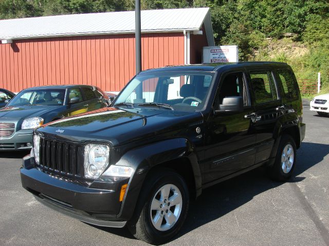 Jeep Liberty 2010 photo 4