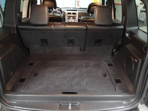 Jeep Liberty 2010 photo 1