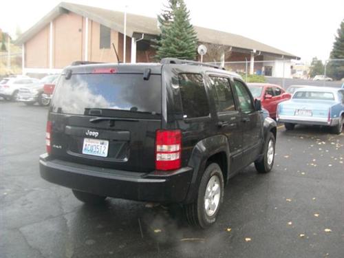 Jeep Liberty 2010 photo 4