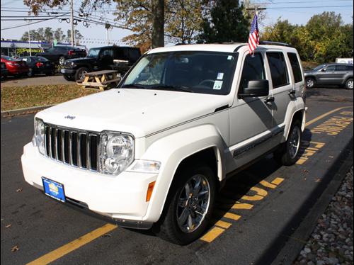 Jeep Liberty 2010 photo 3