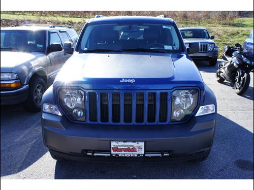 Jeep Liberty 2010 photo 4