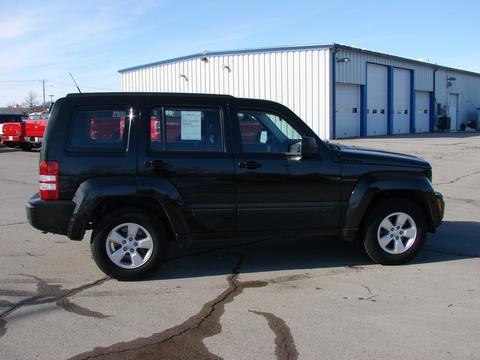 Jeep Liberty 2010 photo 4