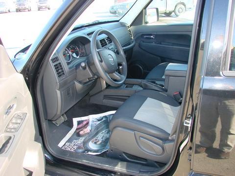 Jeep Liberty 2010 photo 5