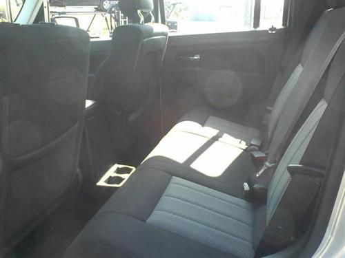Jeep Liberty 2010 photo 4