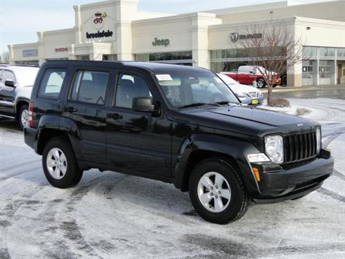 Jeep Liberty 2010 photo 2