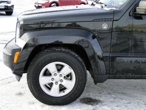 Jeep Liberty 2010 photo 3