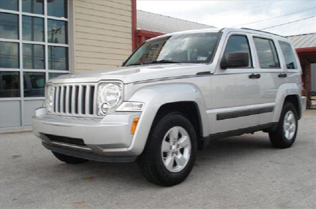 Jeep Liberty 2010 photo 9