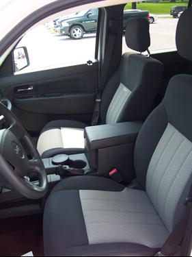 Jeep Liberty 2010 photo 2