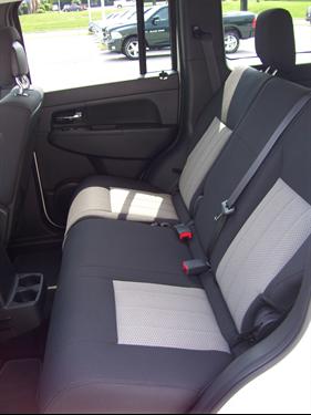 Jeep Liberty 2010 photo 3