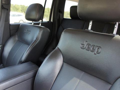 Jeep Liberty 2010 photo 3