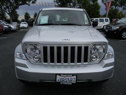 Jeep Liberty 2010 photo 1
