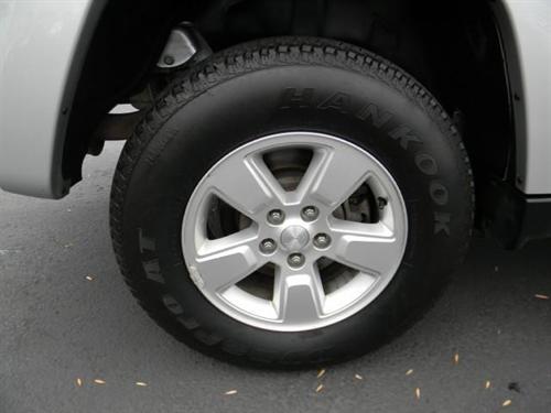 Jeep Liberty 2010 photo 2