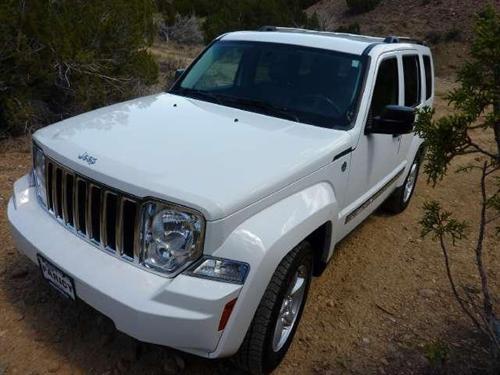 Jeep Liberty 2010 photo 2