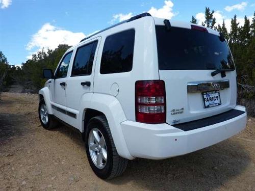 Jeep Liberty 2010 photo 4