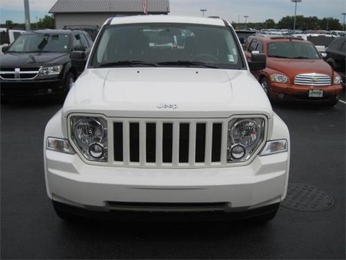Jeep Liberty 2010 photo 5