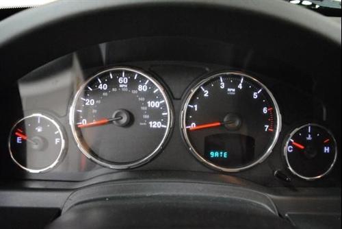 Jeep Liberty 2010 photo 5