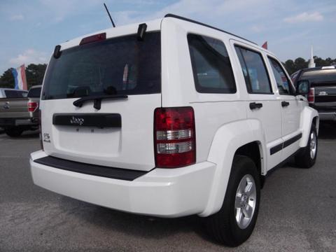 Jeep Liberty 2010 photo 2
