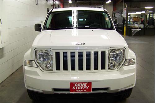 Jeep Liberty 2010 photo 4
