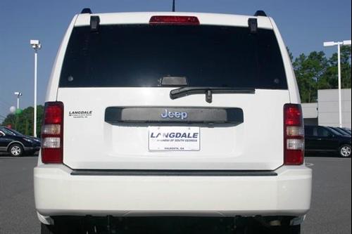 Jeep Liberty 2010 photo 5