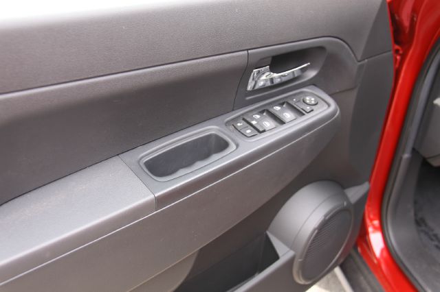 Jeep Liberty 2010 photo 10