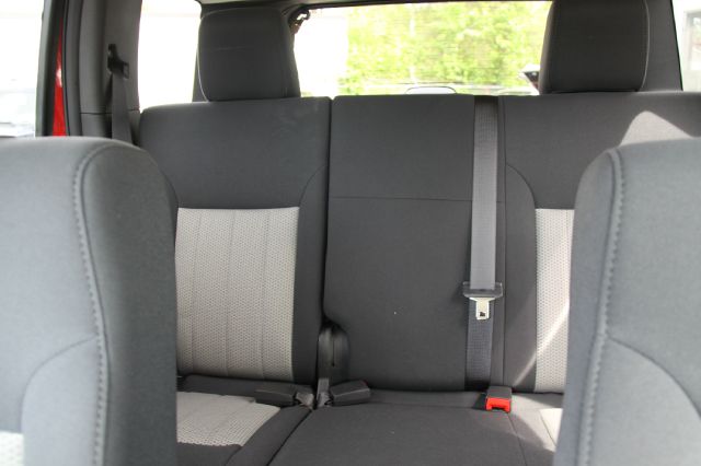 Jeep Liberty 2010 photo 22