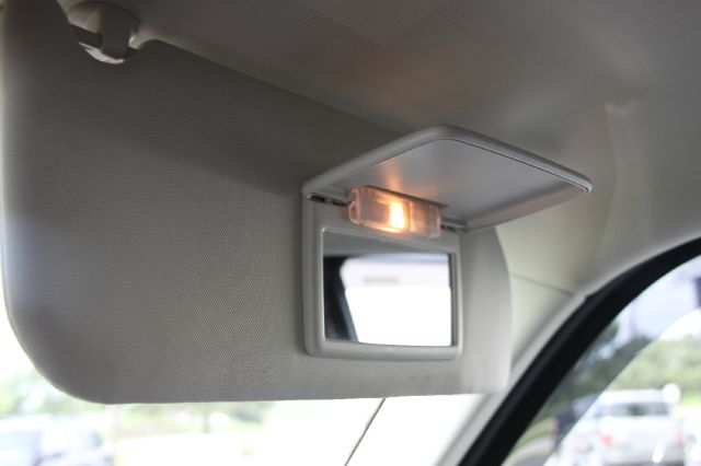 Jeep Liberty 2010 photo 25